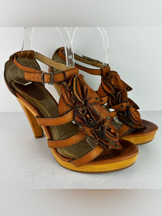 Frye Shoes - Frye Janna Flower Leather Strappy High Heels